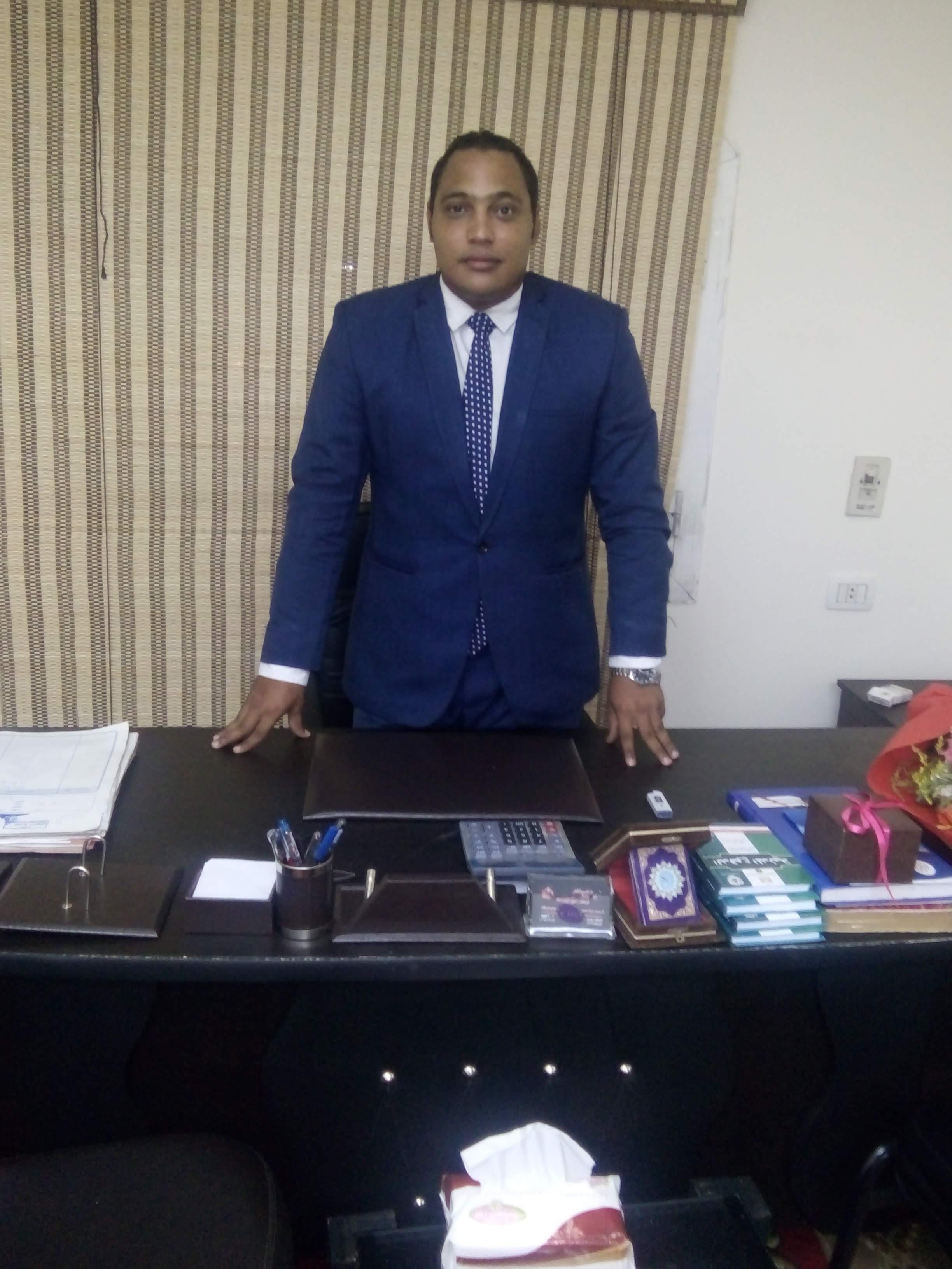 عمرو ادريس احمد